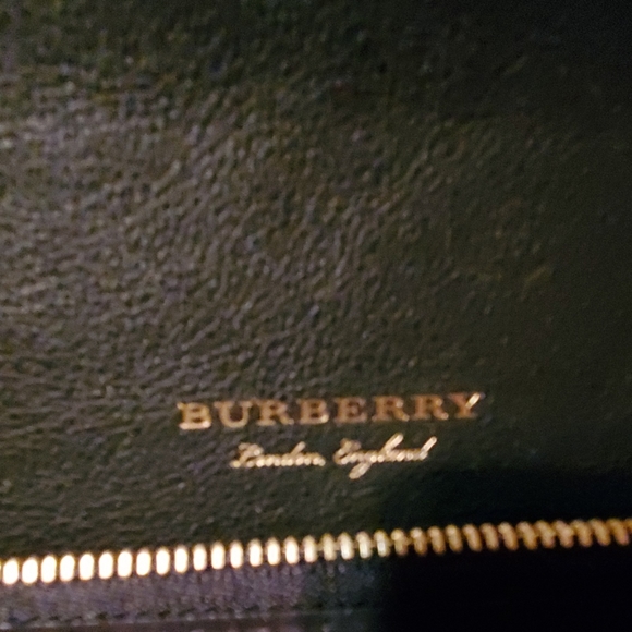 crossbody - Picture 6 of 8